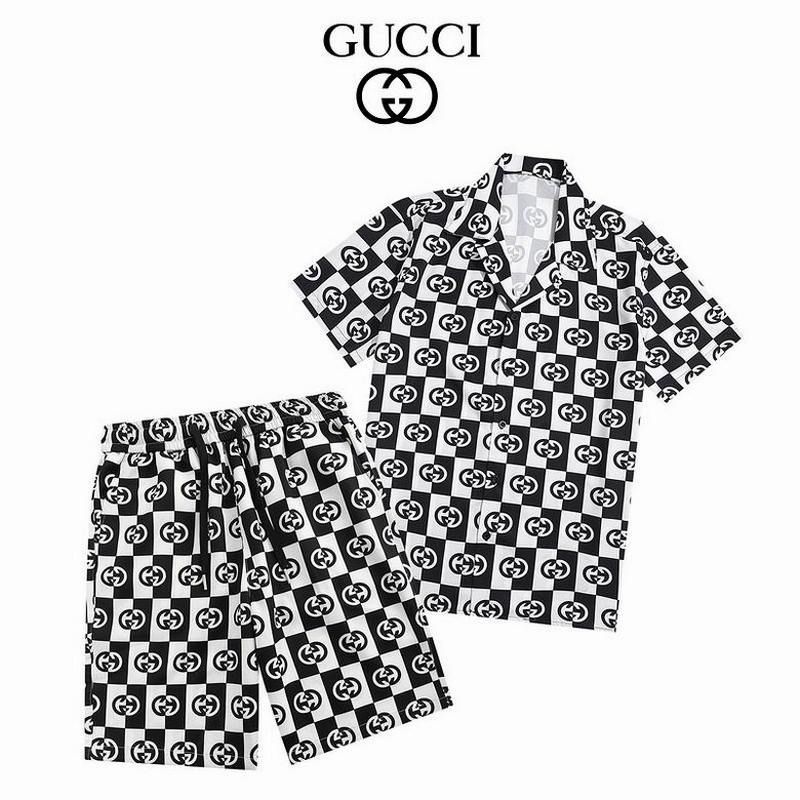 Gucci Men's Suits 43